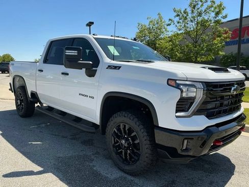 New 2026 Chevrolet Silverado 2500 LT w/ Trail Boss Package AWD/4WD image 2