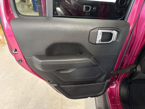 Used 2021 Jeep Wrangler Unlimited Sahara w/ Cold Weather Group image 37