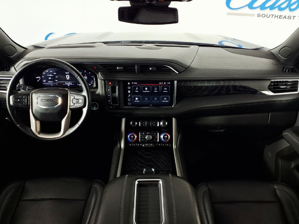 Used 2023 GMC Yukon Denali RWD image 11