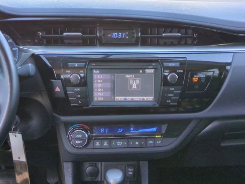 Used 2016 Toyota Corolla S image 16