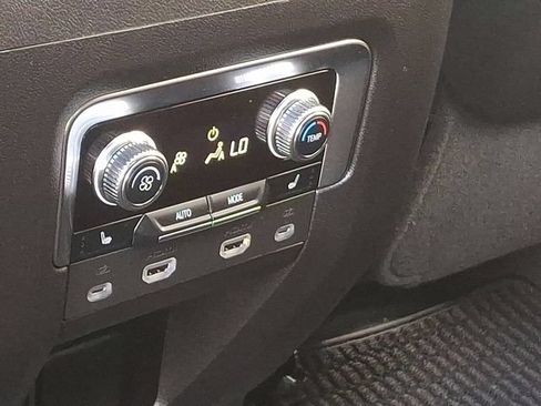 Used 2023 GMC Yukon Denali Ultimate AWD/4WD image 23