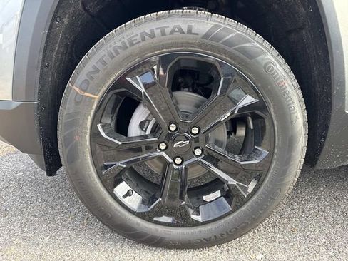 New 2026 Chevrolet Equinox LT w/ Midnight Edition image 3