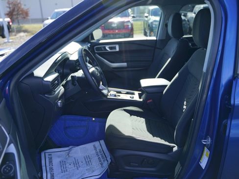 Used 2021 Ford Explorer XLT image 20