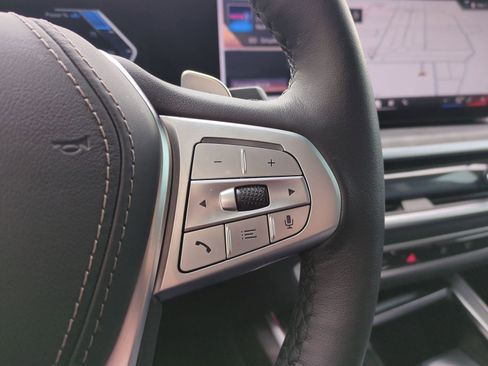 Used 2026 BMW X7 xDrive40i image 20