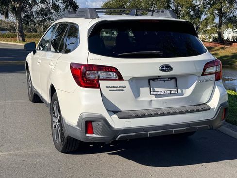 Used 2019 Subaru Outback 2.5i Limited w/ Popular Package #2 image 10