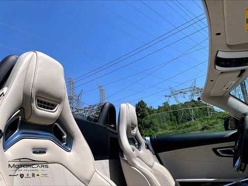 Used 2020 Mercedes-Benz AMG GT C image 19