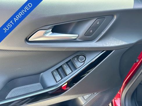 New 2026 Chevrolet Equinox LT w/ Convenience Package II FWD image 13
