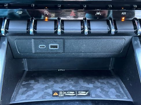 Used 2024 Chevrolet Colorado LT w/ LT Convenience Package II image 14