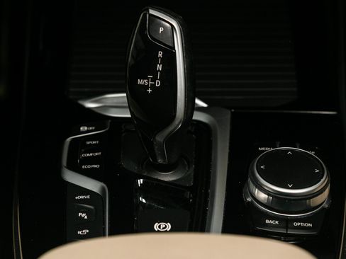 Used 2021 BMW X3 xDrive30e w/ Executive Package image 44