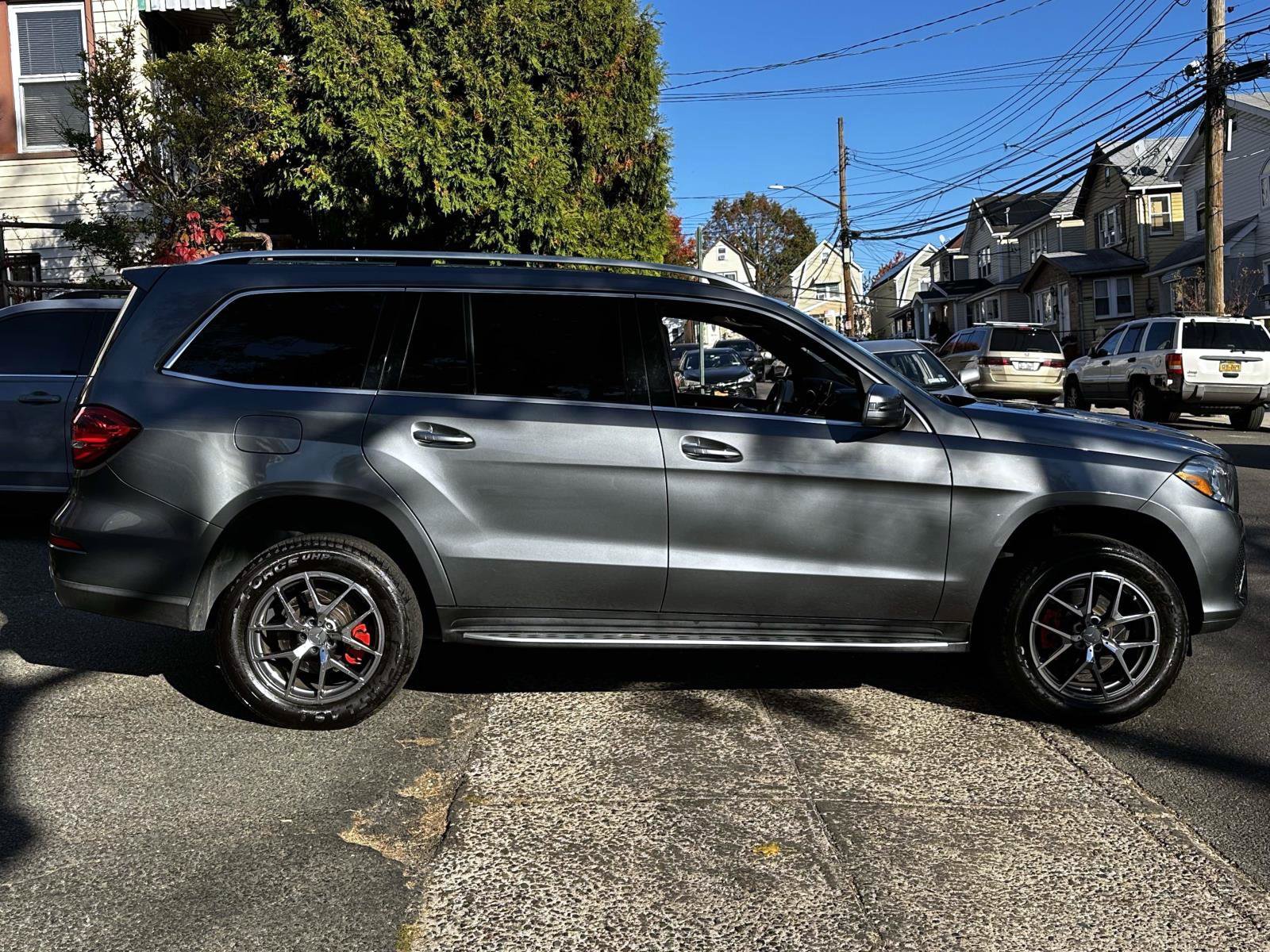 Used 2019 Mercedes-Benz GLS 450 4MATIC w/ Premium 1 Package image 6
