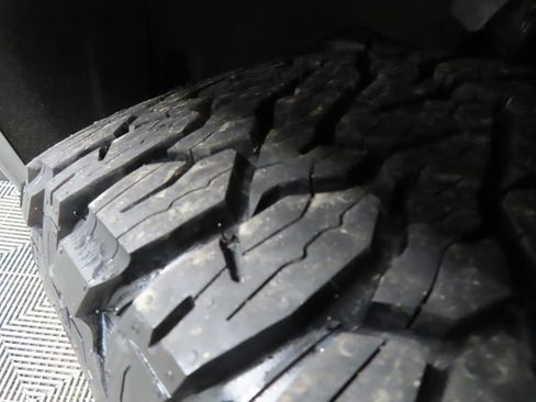 Used 2024 Ford F150 Lariat w/ Equipment Group 502A High AWD/4WD image 10