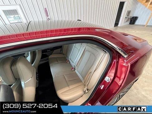 Used 2017 Lincoln Continental Reserve w/ Climate Package FWD image 11