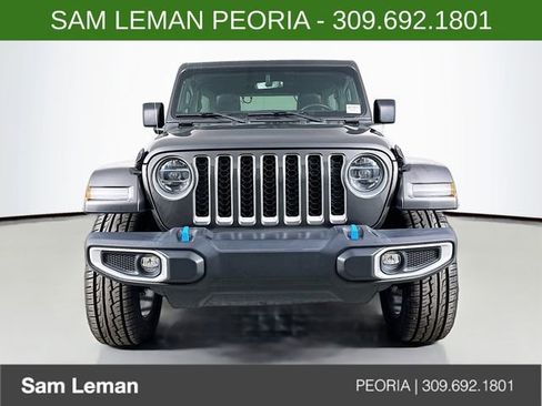 Used 2022 Jeep Wrangler Unlimited Sahara w/ Cold Weather Group image 2