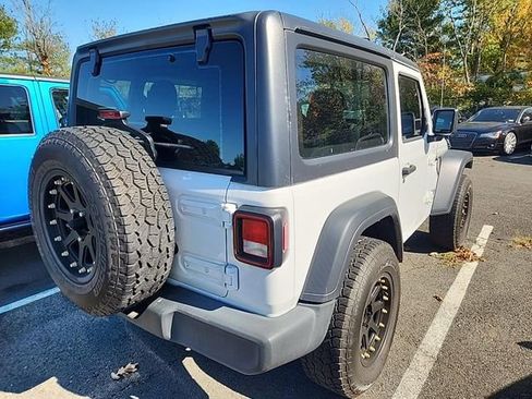Used 2020 Jeep Wrangler Sport image 8