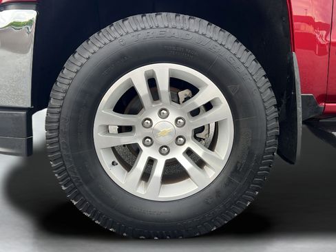 Used 2018 Chevrolet Silverado 1500 LT w/ All Star Edition AWD/4WD image 9