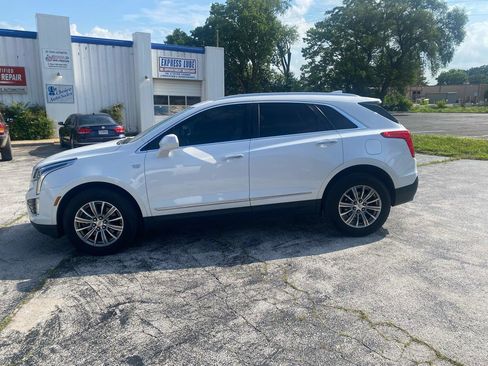 Used 2017 Cadillac XT5 Luxury FWD image 4