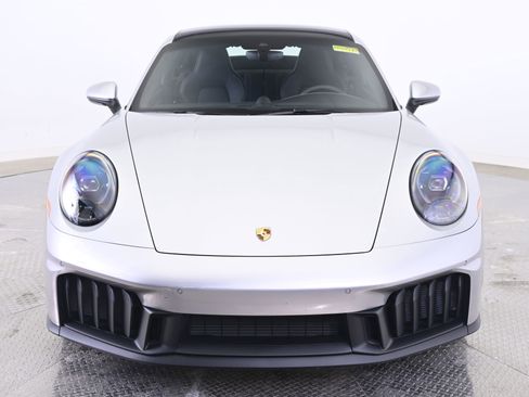 Certified 2025 Porsche 911 Carrera GTS image 10