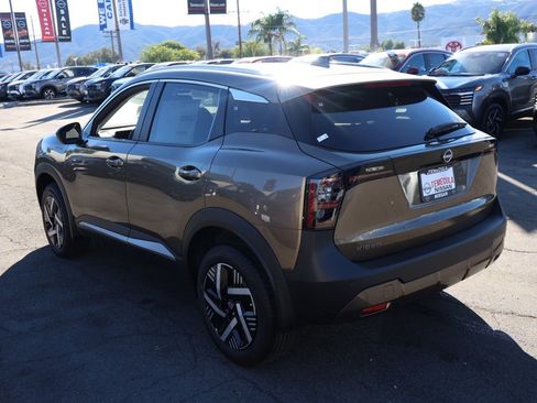 New 2026 Nissan Kicks SV image 6