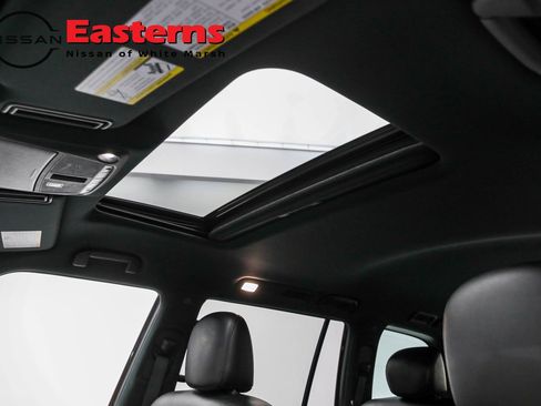 Used 2023 Nissan Armada SL w/ Midnight Edition Package image 50