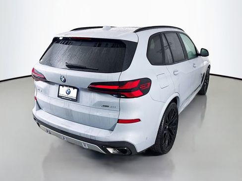 Used 2024 BMW X5 xDrive40i w/ M Sport Package image 7