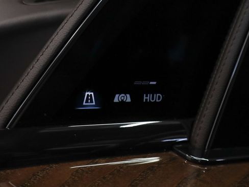 Used 2022 Cadillac Escalade Sport Platinum w/ LPO, ONYX Package AWD/4WD image 24