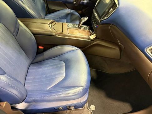 Used 2019 Maserati Ghibli S Q4 AWD/4WD image 31