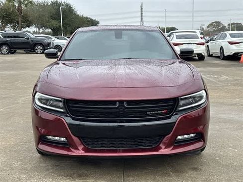 Used 2020 Dodge Charger SXT w/ Blacktop Package image 6