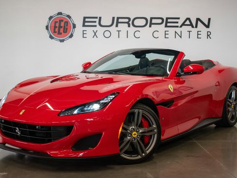 Used 2020 Ferrari Portofino RWD image 31