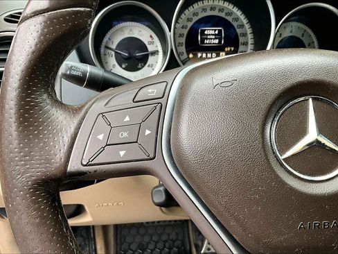 Used 2012 Mercedes-Benz C 300 4MATIC Sedan image 23