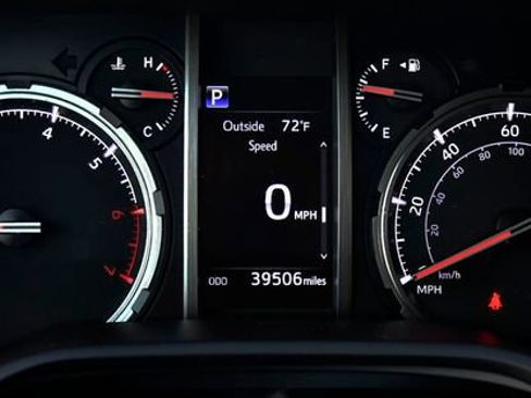 Certified 2024 Toyota 4Runner TRD Off-Road AWD/4WD image 30