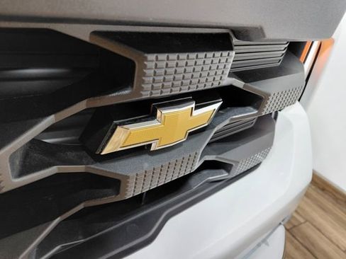 Used 2026 Chevrolet Silverado 1500 W/T w/ WT Value Package image 9