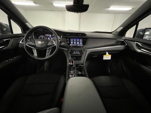 New 2026 Cadillac XT5 Premium Luxury w/ LPO, Floor Liner Package image 16