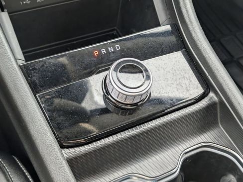 Used 2024 Jeep Grand Cherokee L Limited image 20