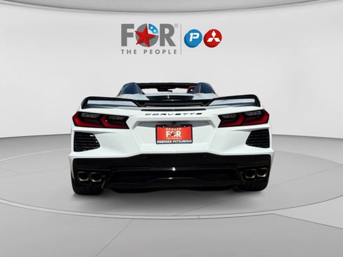 Used 2022 Chevrolet Corvette Stingray Premium Conv w/ Z51 Performance Package RWD image 4