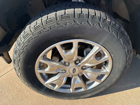 Used 2019 Ford Ranger Lariat w/ Equipment Group 501A Mid image 12