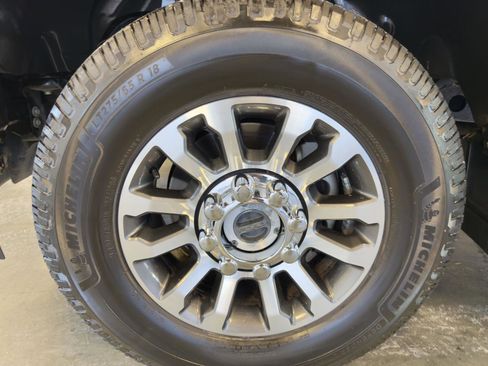 Used 2022 Ford F350 Lariat w/ Lariat Ultimate Package image 10