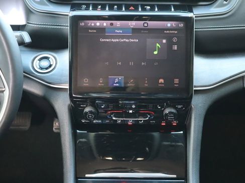 Used 2023 Jeep Grand Cherokee L Limited image 14