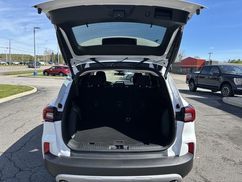Used 2024 Ford Escape Active AWD/4WD image 8