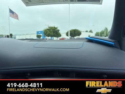 New 2025 Chevrolet Corvette Stingray Premium Cpe w/ Z51 Performance Package image 37