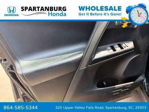 Used 2016 Toyota RAV4 SE FWD image 9