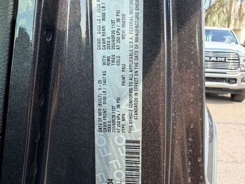Certified 2025 Jeep Wrangler Unlimited Sahara AWD/4WD image 29