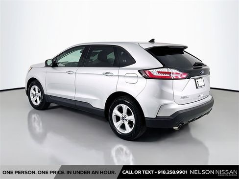 Used 2019 Ford Edge SE image 7