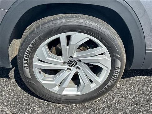 Used 2023 Volkswagen Atlas SE w/ Panoramic Sunroof Package FWD image 36