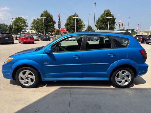 Used 2008 Pontiac Vibe w/ Preferred Package FWD image 5