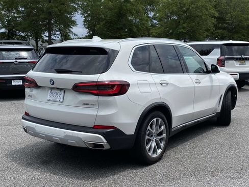 Used 2023 BMW X5 xDrive40i w/ Premium Package AWD/4WD image 3
