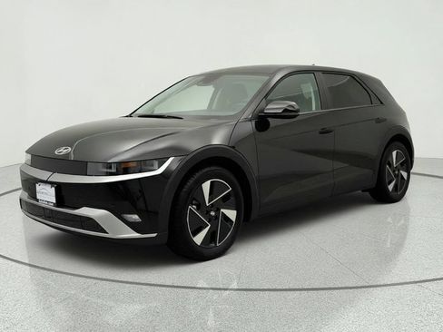 Used 2026 Hyundai Ioniq 5 SEL AWD/4WD image 1