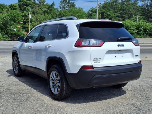 Used 2019 Jeep Cherokee Latitude Plus w/ Cold Weather Group image 7