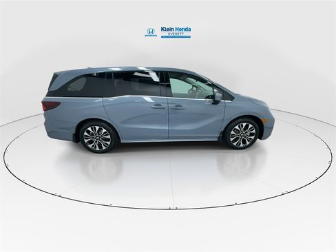 New 2026 Honda Odyssey Elite image 3