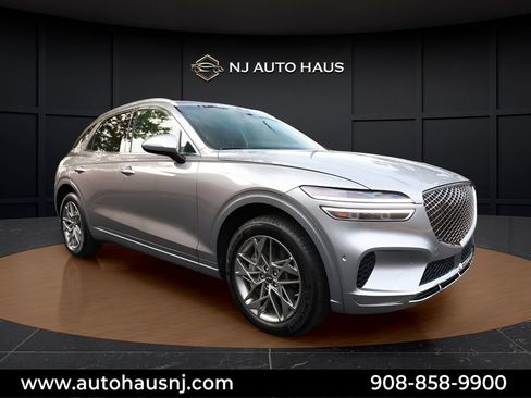 Used 2025 Genesis GV70 2.5T AWD/4WD image 1