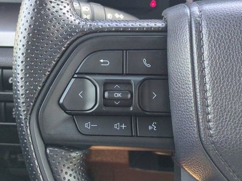 Used 2025 Toyota Tacoma SR5 image 22